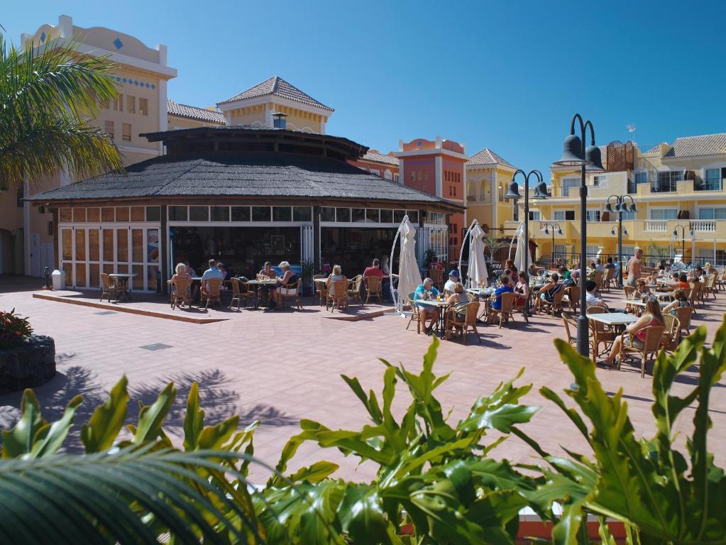 Apartamentos Granada Park Плая-де-лас-Америкас Экстерьер фото
