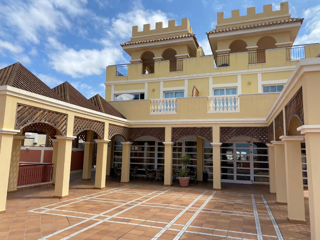 Apartamentos Granada Park Плая-де-лас-Америкас Экстерьер фото